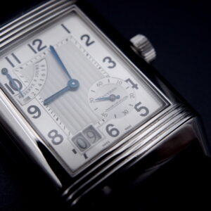Jaeger-LeCoultre Reverso grande date  réserve de marche