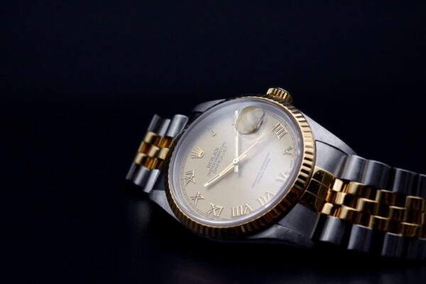 Rolex Datejust 36 Champagne Jubilée TBE révisée Roman dial – Image 2