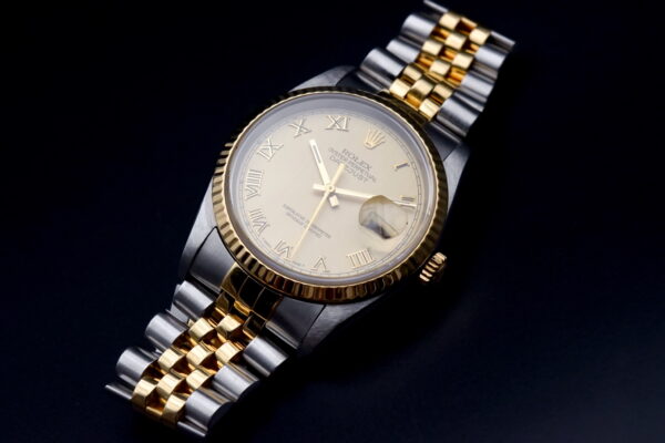 Rolex Datejust 36 Champagne Jubilée TBE révisée Roman dial – Image 3