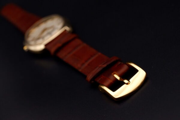 Lip Automatic date Révisée – Image 3