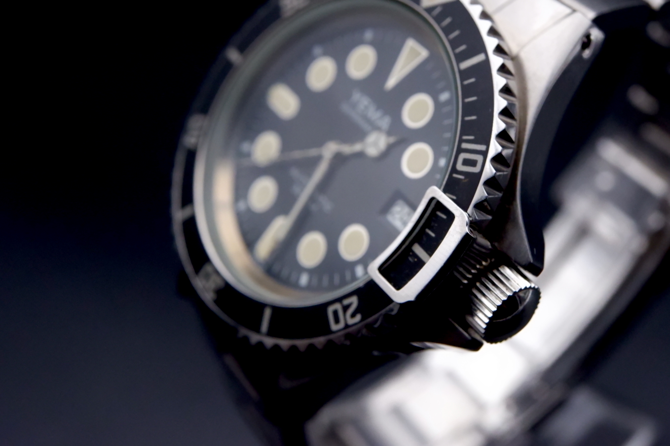 Yema Superman 2 cadran dial noir NOS Vers 1990 – Image 9