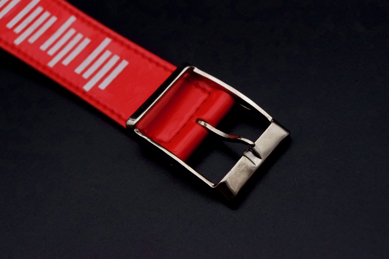 Lip Galaxy Par Rudy Meyer Nos avec son bracelet Lip d'époque – Image 4