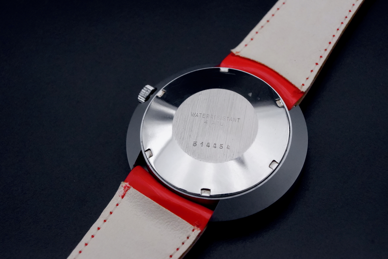 Lip Galaxy Par Rudy Meyer Nos avec son bracelet Lip d'époque – Image 5