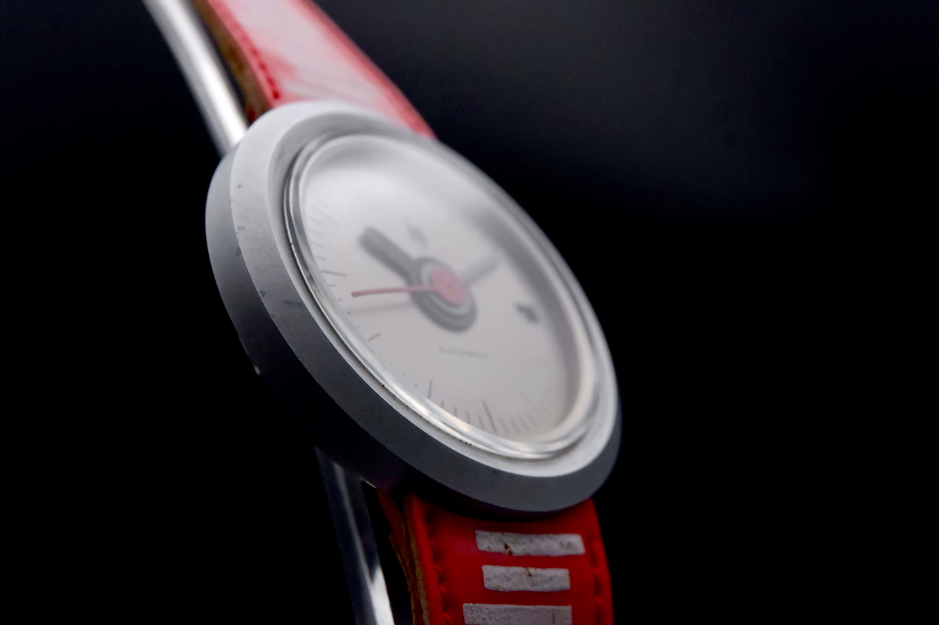 Lip Galaxy Par Rudy Meyer Nos avec son bracelet Lip d'époque – Image 7