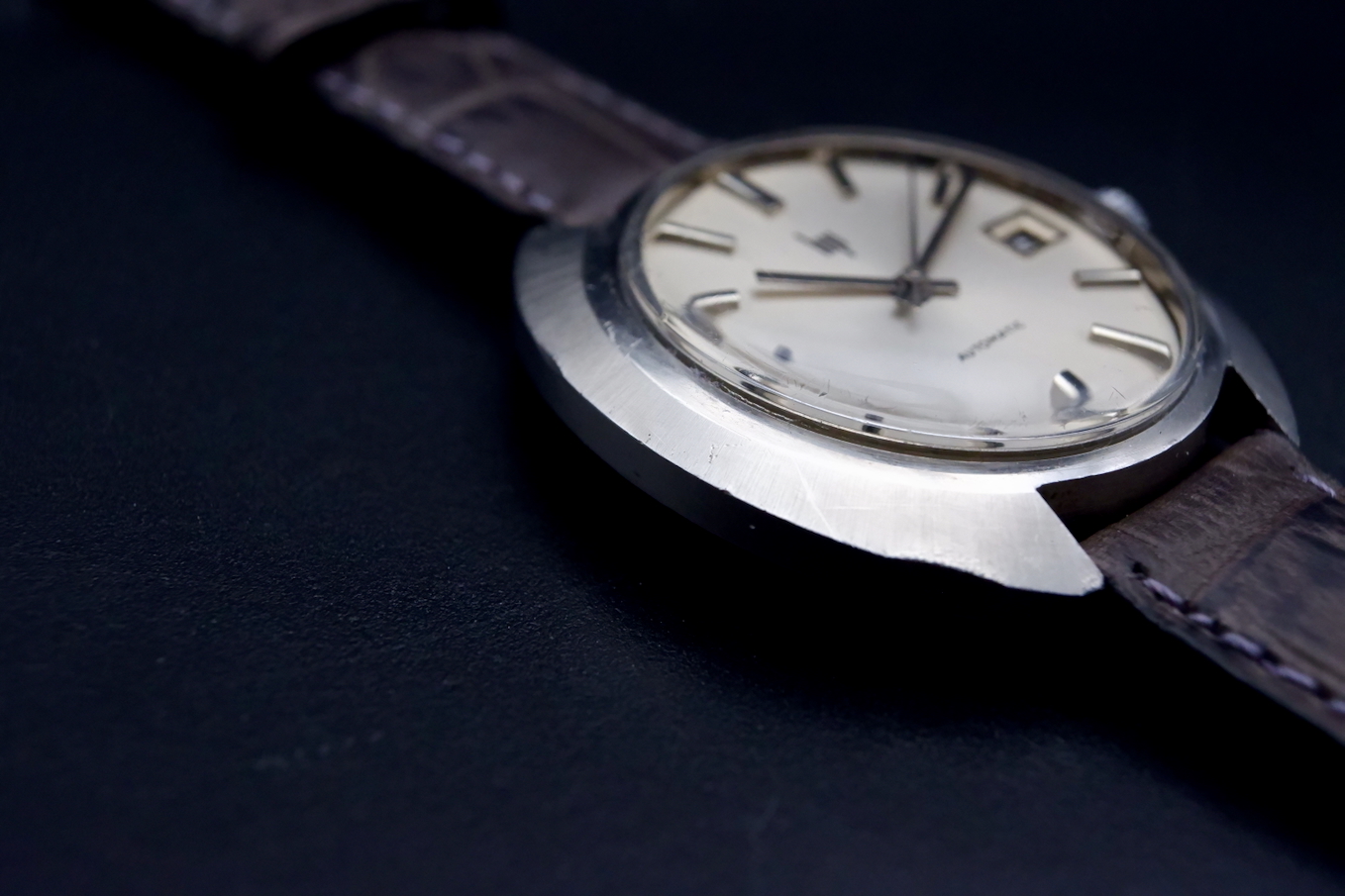 Lip Automatic date Révisée – Image 8